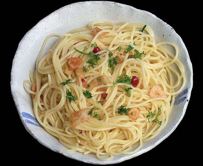 Спагетти алио и олио